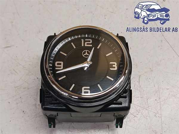 Horloge MERCEDES-BENZ E-CLASS All-Terrain (S213)