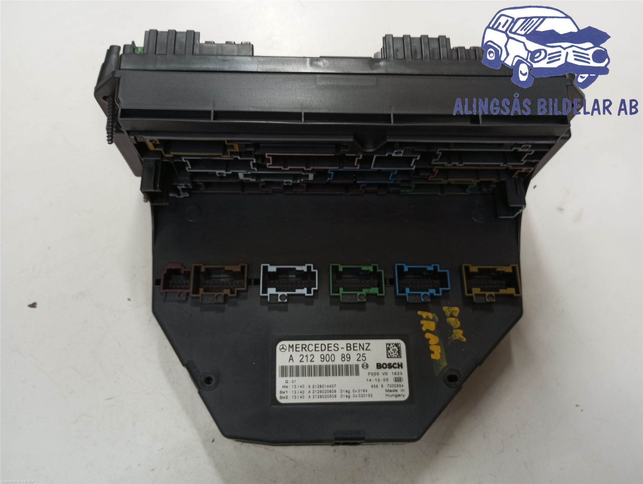Mercedes-Benz GLK-CLASS (X204) Fuse box A2129008925