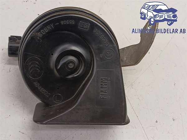 Horn VOLVO V40 Hatchback (525, 526)