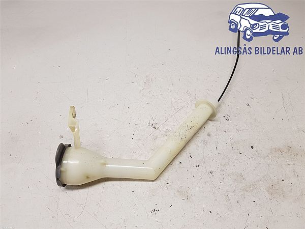 Washer fluid reservoir NISSAN QASHQAI II (J11, J11_)