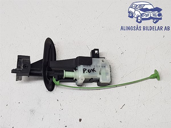 Fuel tank cap lock motor