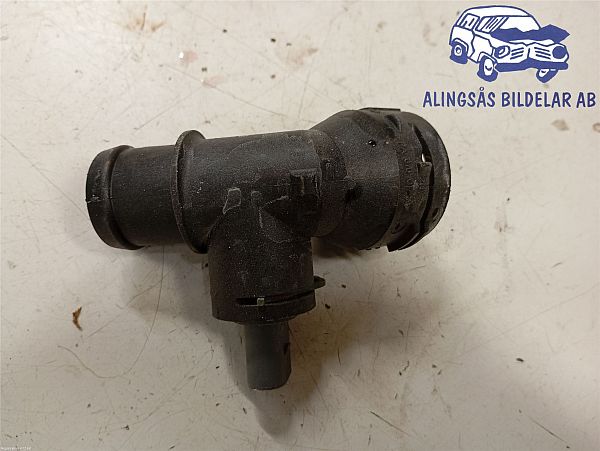 Tuyaux de liquide de refroidissement du moteur