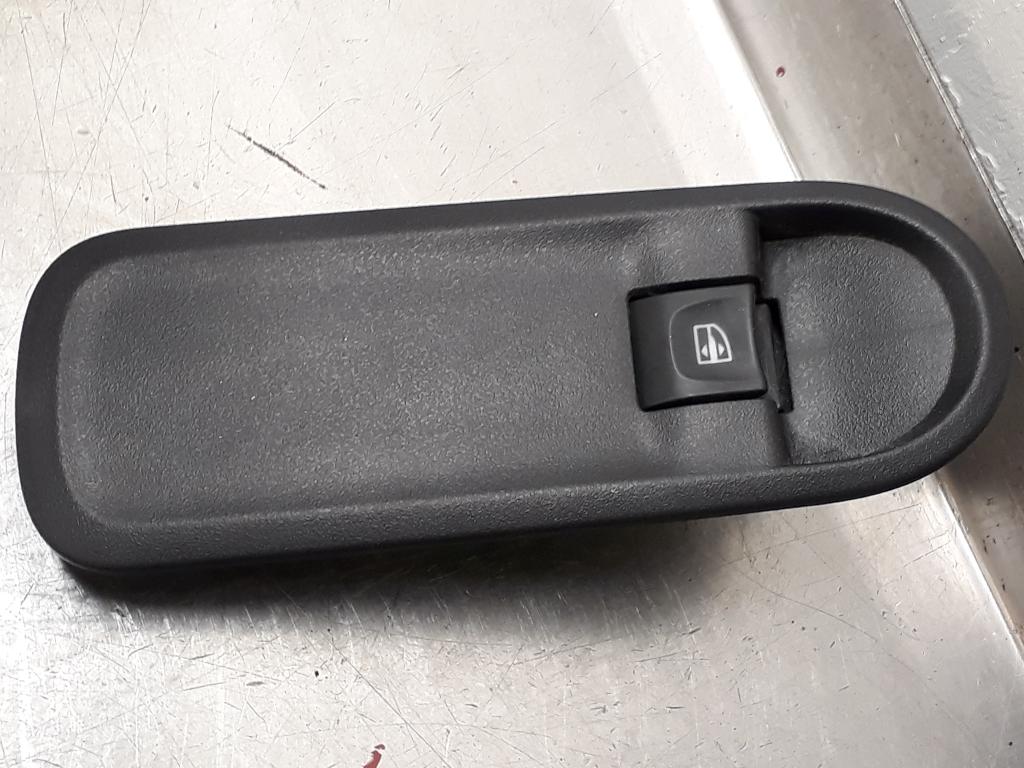 Bouton Vitres electriques DACIA DUSTER (HS_)