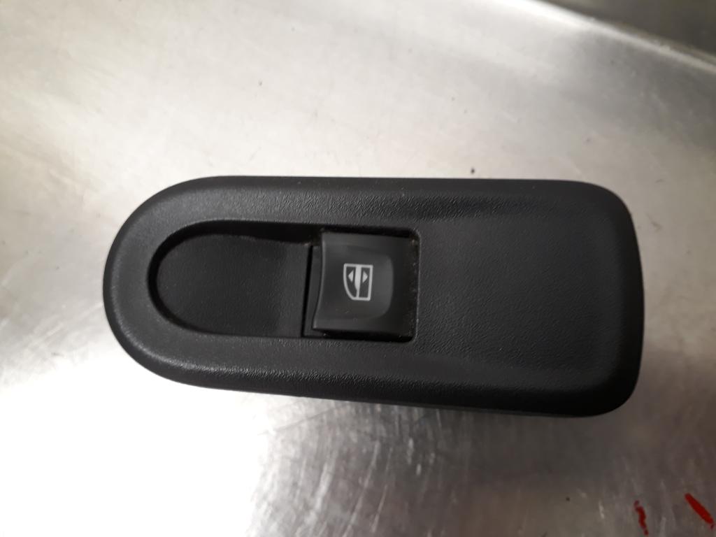 Bouton Vitres electriques DACIA DUSTER (HS_)