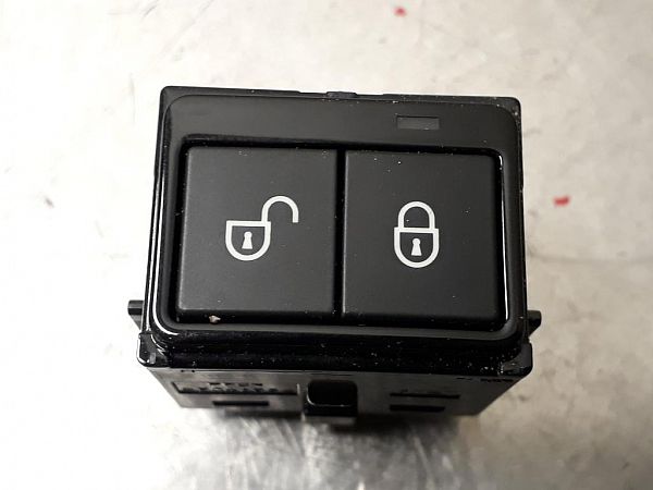 Switch - door JAGUAR F-PACE (X761)