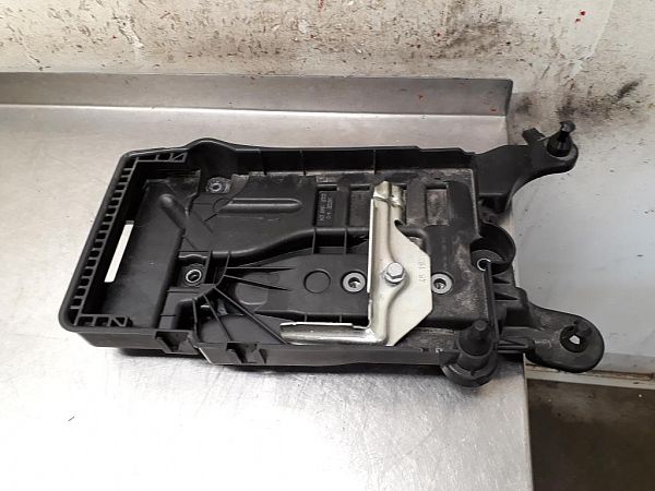 Accubak SEAT IBIZA Mk V (KJ1)