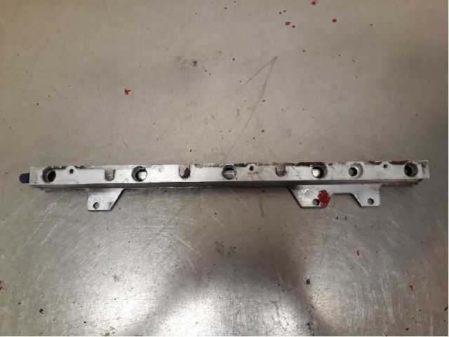 High-pressure rail / injection nozzle pipe VOLVO V70 Mk II (285)