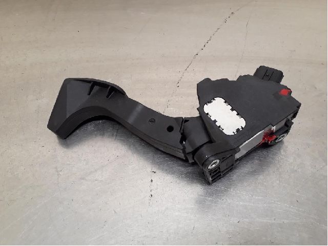 Speederpedal TOYOTA AURIS (_E18_)