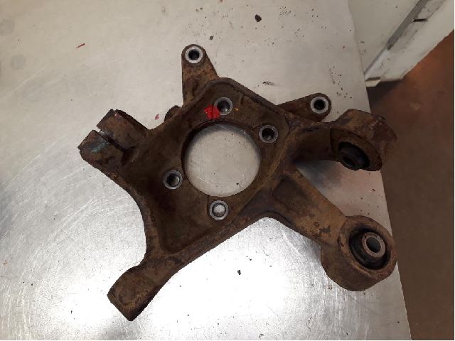 Spindle - rear SUBARU FORESTER (SH_)