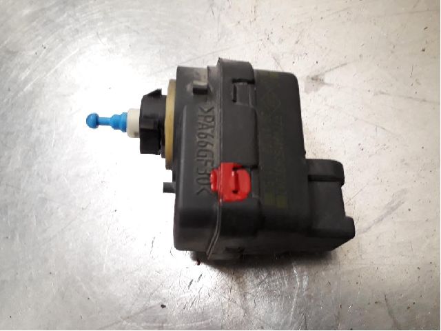 Światła – silnik regulacji OPEL VIVARO A Combi (X83)