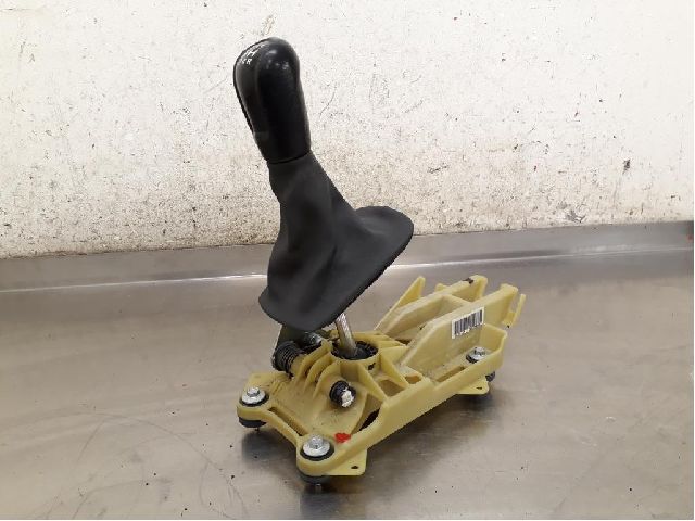 Gear shift VOLVO V50 (545)