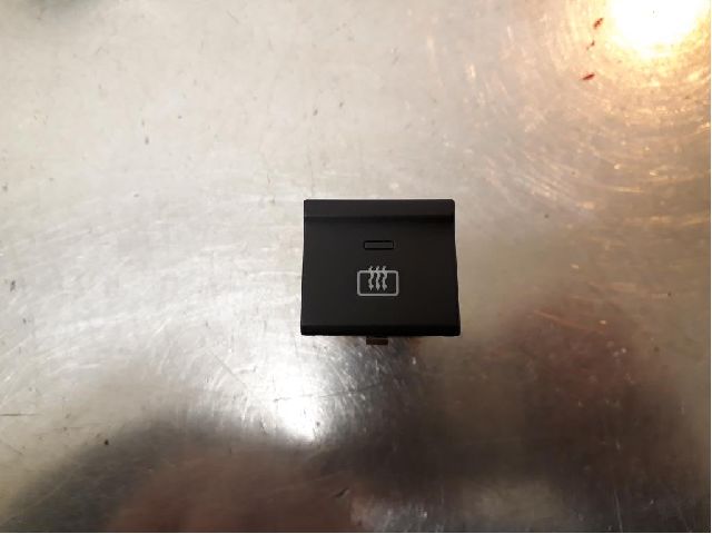 Bouton contact divers VW POLO (6R1, 6C1)