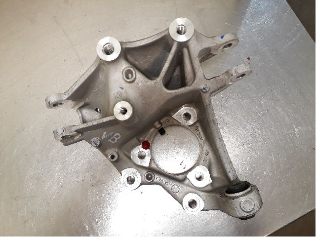 Volvo XC40 (536) Spindle - rear 32246249, 8888964916 - Autoparts24