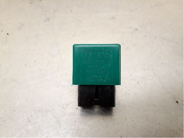 Rear light relay