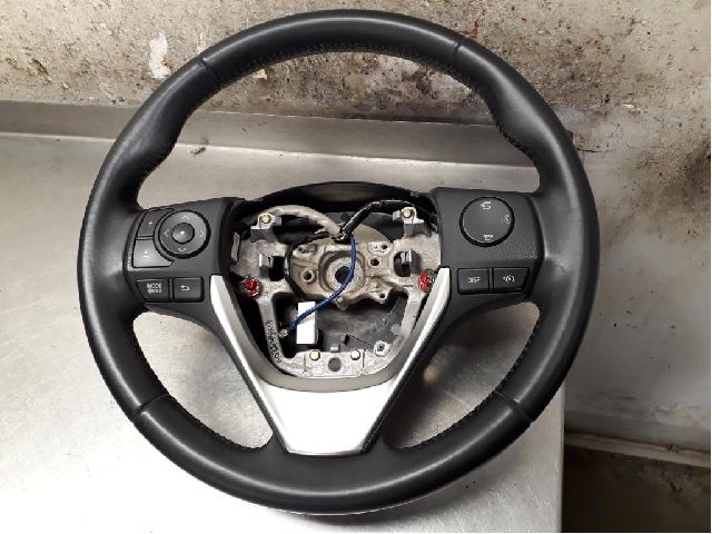 Rat (airbag medfølger ikke) TOYOTA AURIS (_E18_)
