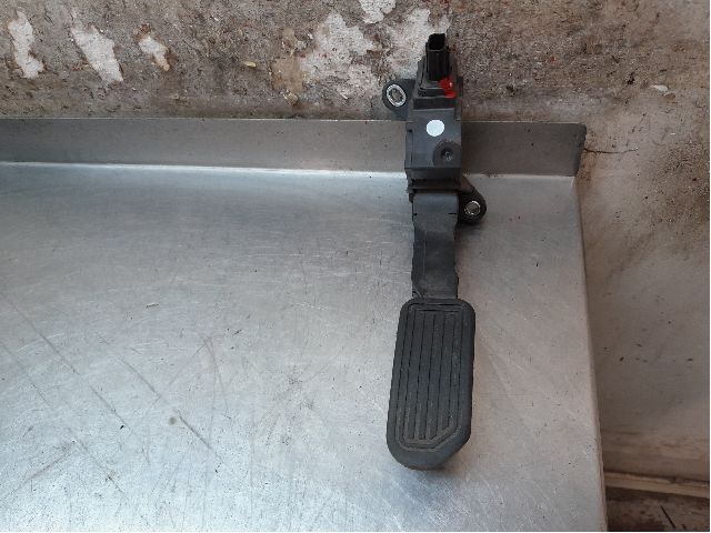 Speederpedal TOYOTA AURIS (_E18_)
