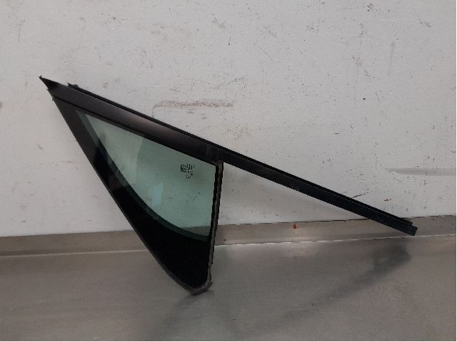 Front vent glass