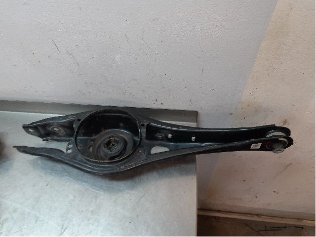 Bærearm bag VW PASSAT (3G2, CB2)