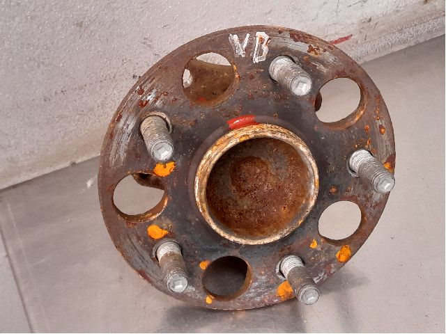 89544-12030 : Spindle - rear - Autoparts24