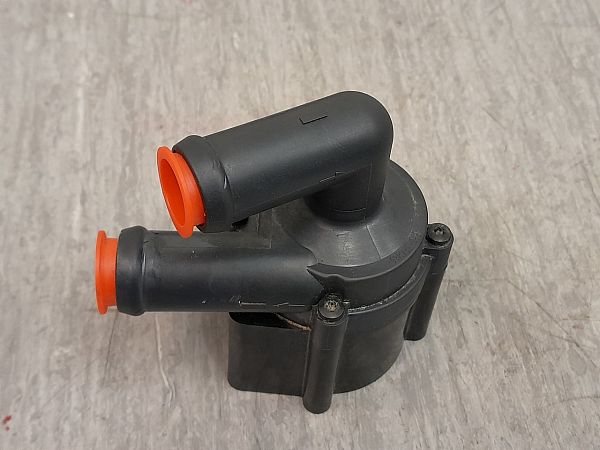 Water pump VOLVO V60 II (225, 227)