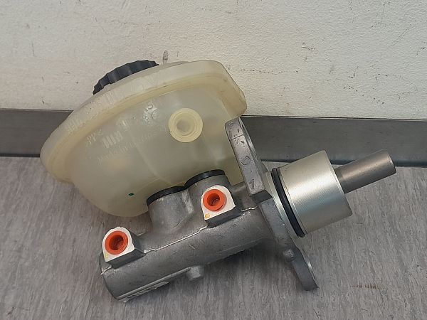 Maître-cylindre de frein PORSCHE 911 (996)