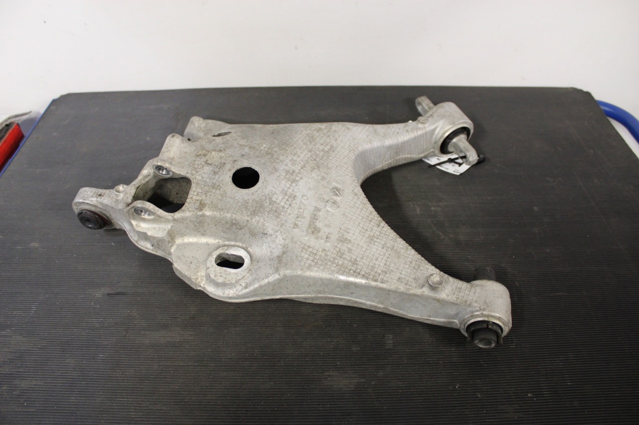 Volvo XC60 II (246) Wishbone - rear 32246511, 36012081