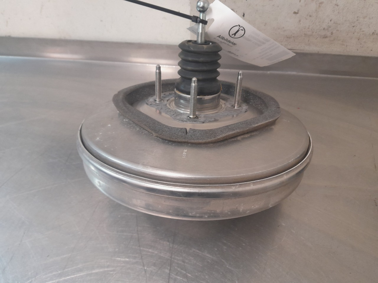 brake booster box PartsFlow Vacuum Power 53-2080 Compatible with Toyota Pickup 1984 1986 1987 1988 2.4L 3.0L without Master Cylinder 4461035530 4461035850 4461035870 : Automotive without Master Cylinder Compatible with Cadillac Models 7 Inch Zinc Dual Power