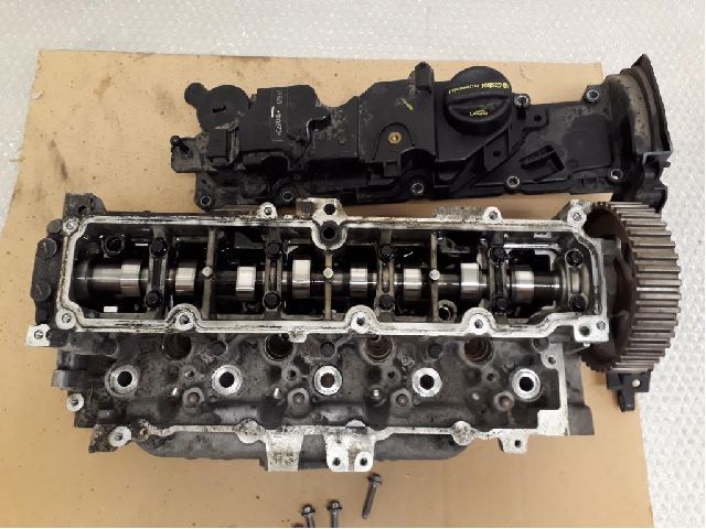 Cylinder head VOLVO V50 (545)