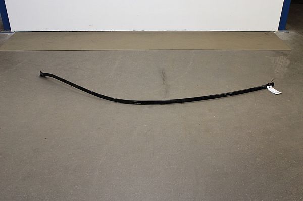 Roof trim bar molding cover