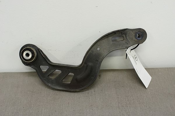 Wahacz – tylny górny MERCEDES-BENZ A-CLASS (W176)