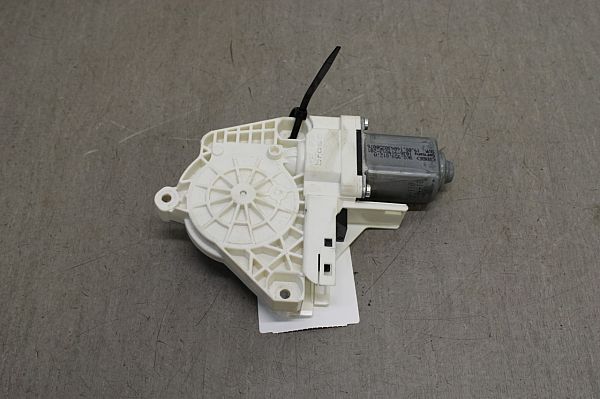 Rudemotor AUDI Q5 (8RB)