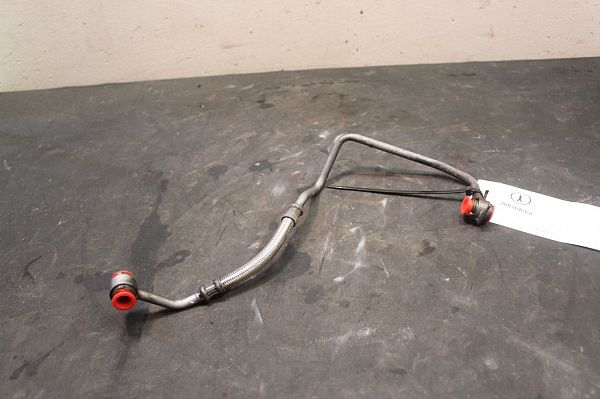 Turbo hose VOLVO V40 Hatchback (525, 526)