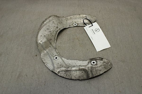 34106873418 : Dust shield front and Spindle - front - Autoparts24