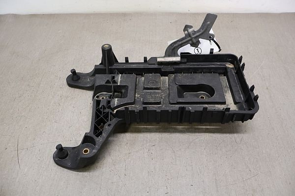 Accubak VW CADDY IV Box (SAA, SAH)