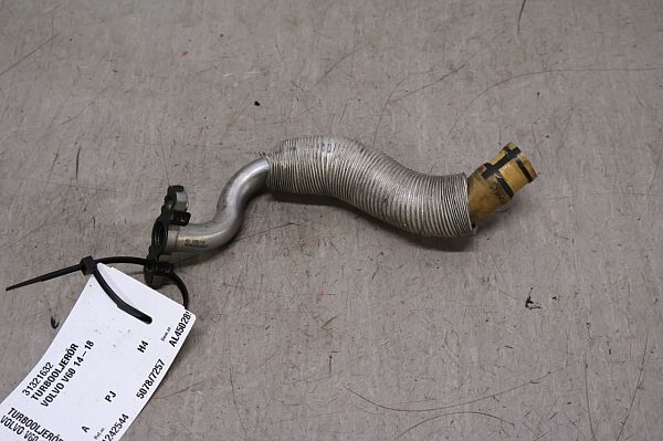 Turbo hose VOLVO V60 I (155, 157)