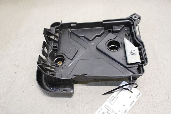 Accubak RENAULT ZOE Hatchback Van (BFM_)