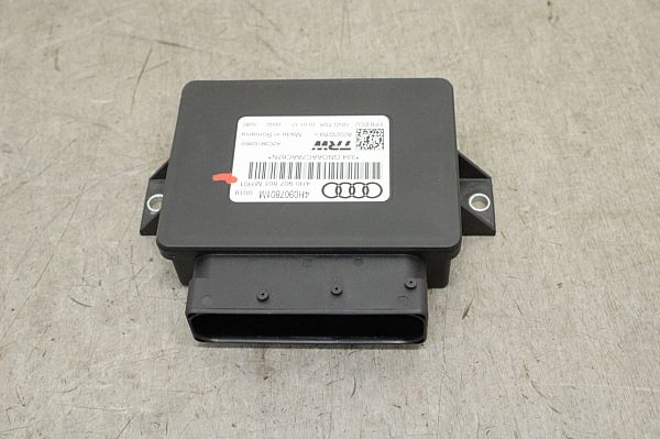 Parkeringsbremsemodul / styrboks (EPB) AUDI A6 Avant (4G5, 4GD, C7)