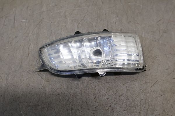 31111102 : Seiten Blinker-Kotflügel und Seitenspiegel - Autoparts24