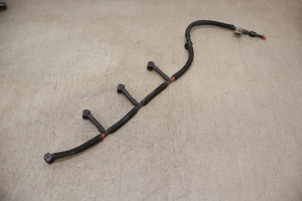 Tuyau de retour carburant