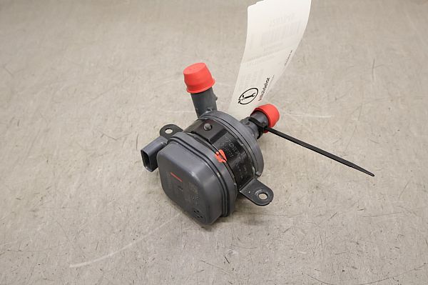 Water pump VOLVO XC60 II (246)