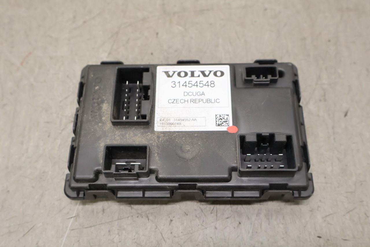 【ローダー付！】 ヨビニオンマルル 4枚 ① VOLVO V40 Left Side Engine Mounting Pad 32222136 NEW GENUINE