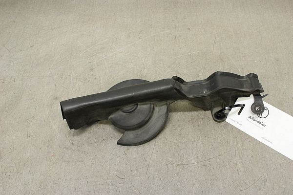 Engine compartment seal