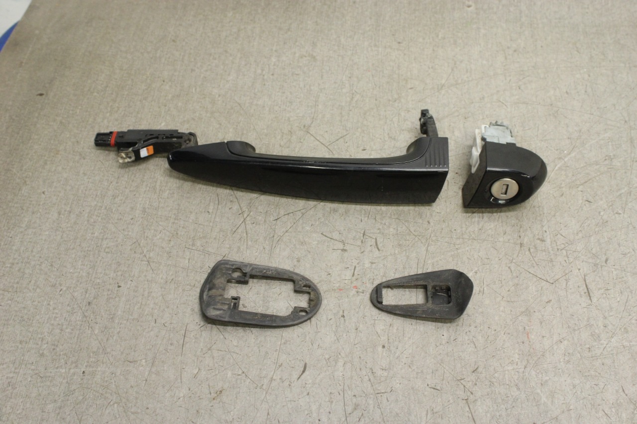 BMW 4 Gran Coupe (F36) Handle - exterior 51217332565 - Autoparts24
