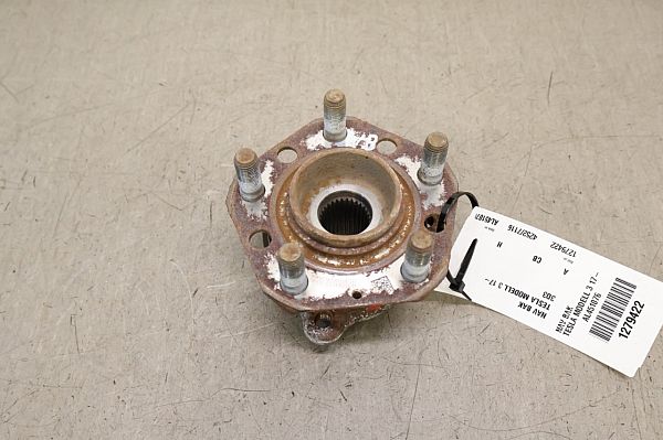 Radnabe hinten TESLA MODEL 3 (5YJ3)