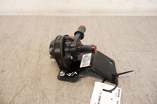 Wasserpumpe FORD USA MUSTANG MACH-E