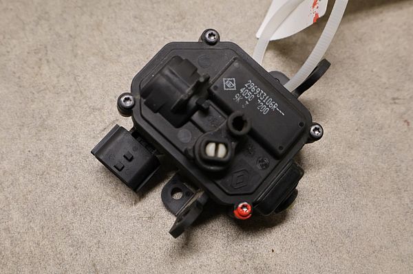 Electric car charge socket