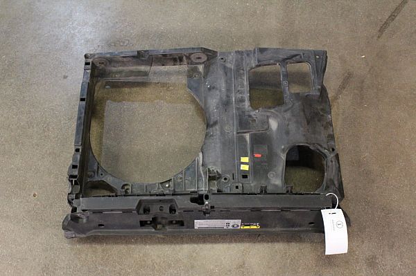 Front body panel