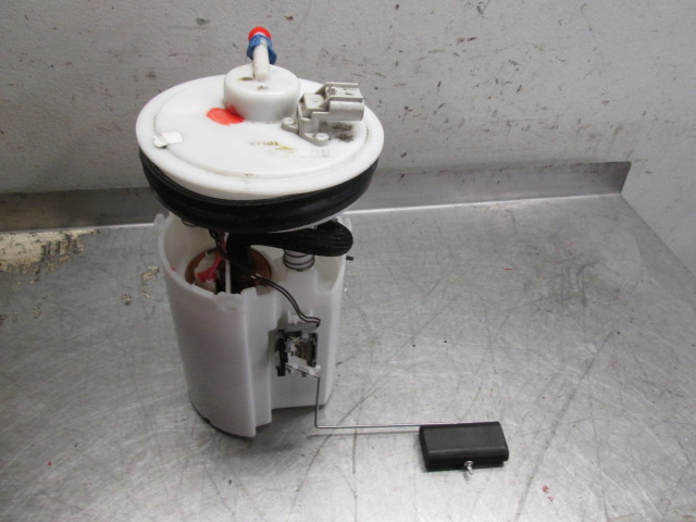 Fuel pump CHRYSLER PT CRUISER (PT_)