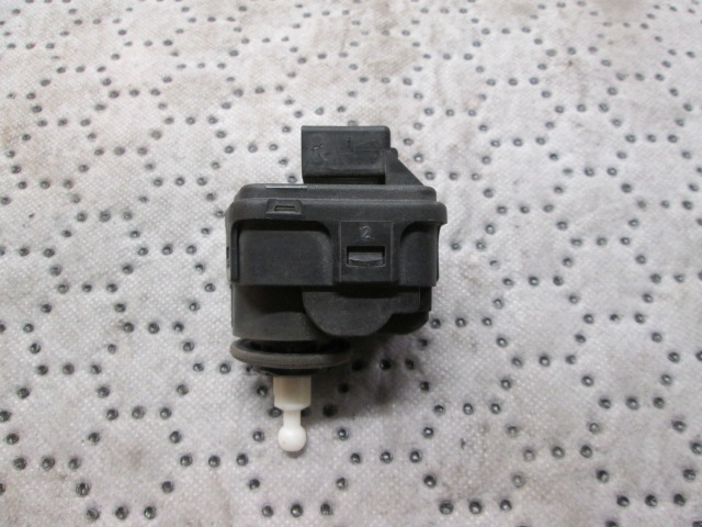 Frontlykt justeringsmotor AUDI A3 (8L1)