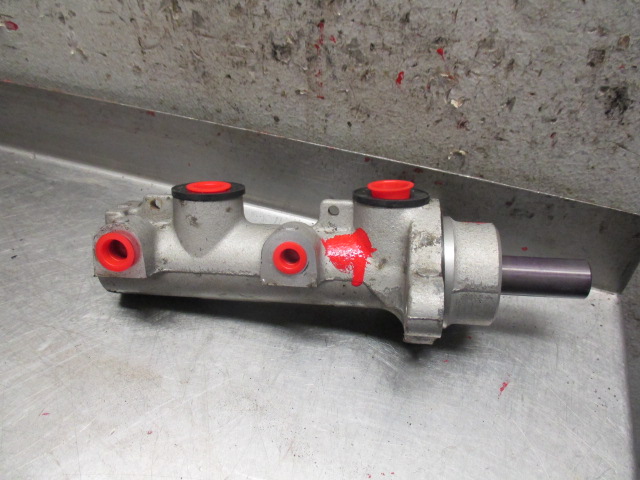 Brake - Master cylinder JEEP WRANGLER Mk II (TJ)